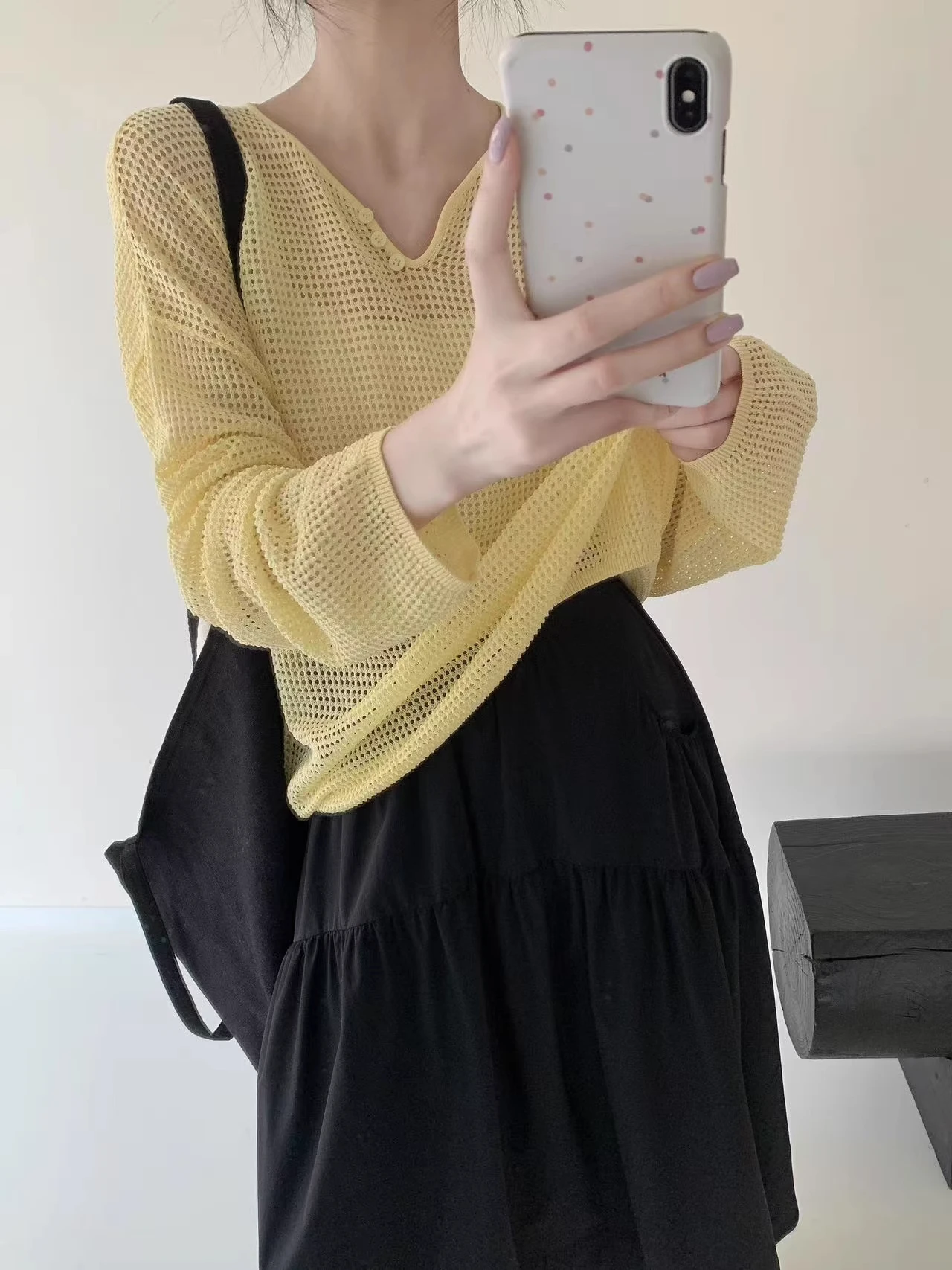 

Korean Sle Linen V-Ne Button Long Sve Hollow Knitted Sweater Women Spring Summer Lazy Sle Simple Match Sun Protectio...