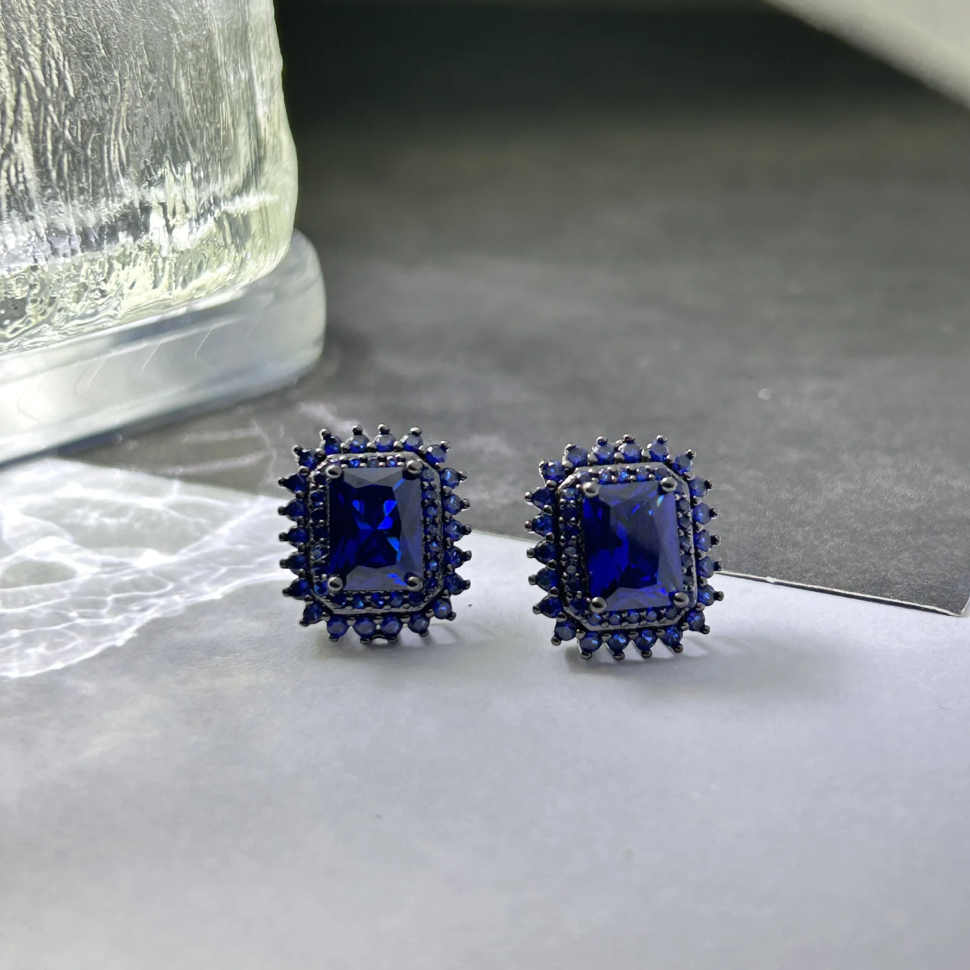 

ML-HR Moissanite Style New simulation jewellery copper bottom gold-plated blue corundum simple set earrings explosive models