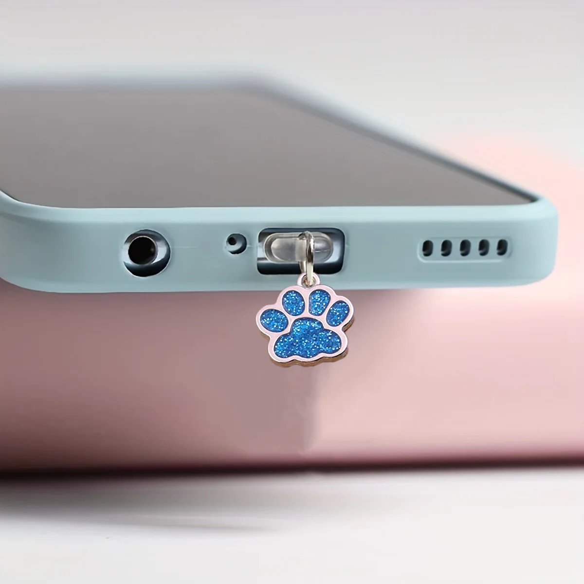 Sumbat Debu Ponsel Liontin Dekorasi Aksesori Berkilau Cakar Kucing Lucu dan Cantik untuk Hadiah Penutup Debu Port Iphone Tipe C