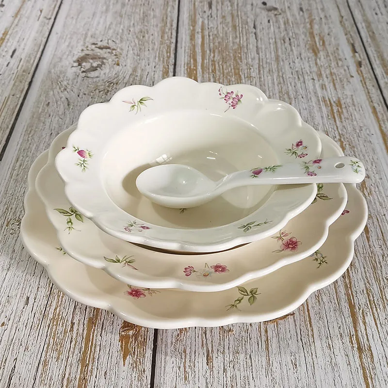 New Retro Floral Ceramic Plate Home Flower Dessert Plate Porcelain Fruit Salad Bowl Tableware Dinner Set with Spoon Dinnerware