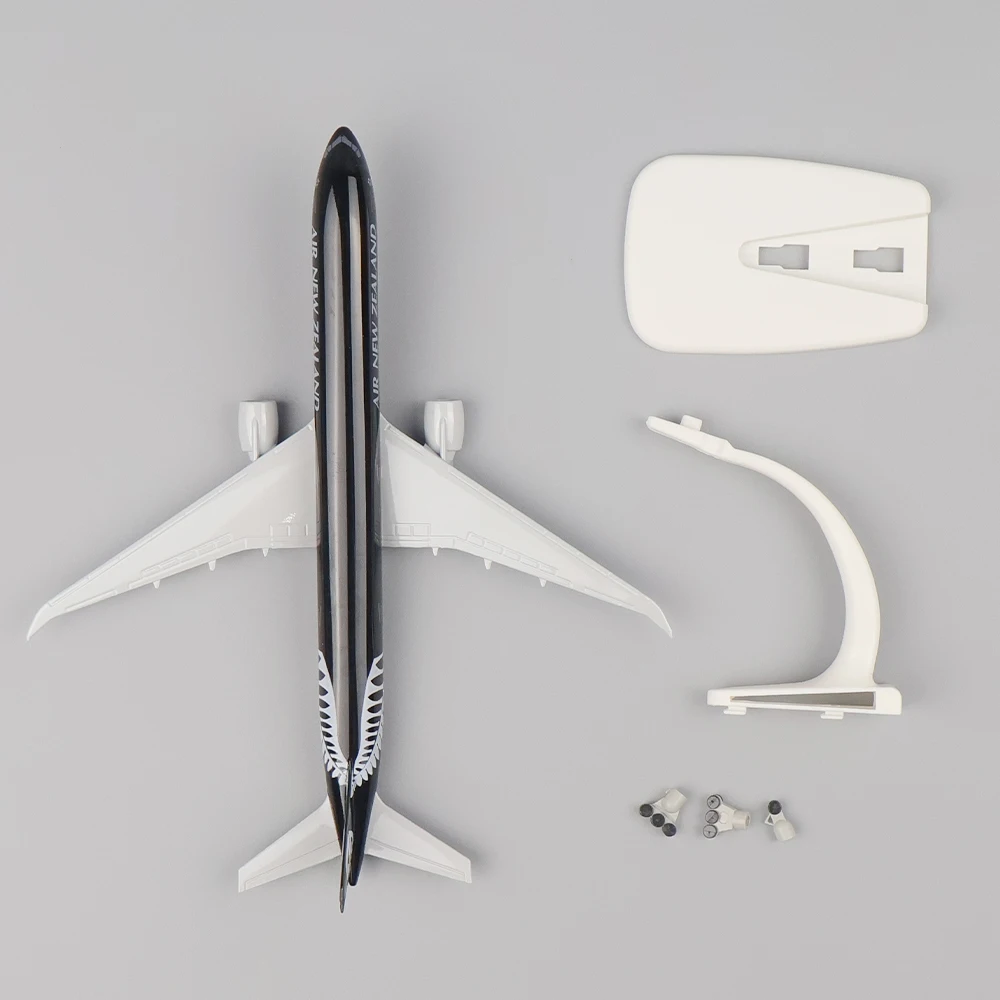 Metal Aircraft Model 20cm1:400 New Zealand Boeing777 Metal Replica With Landing Gear Alloy Material Aviation Simulation Boy Gift