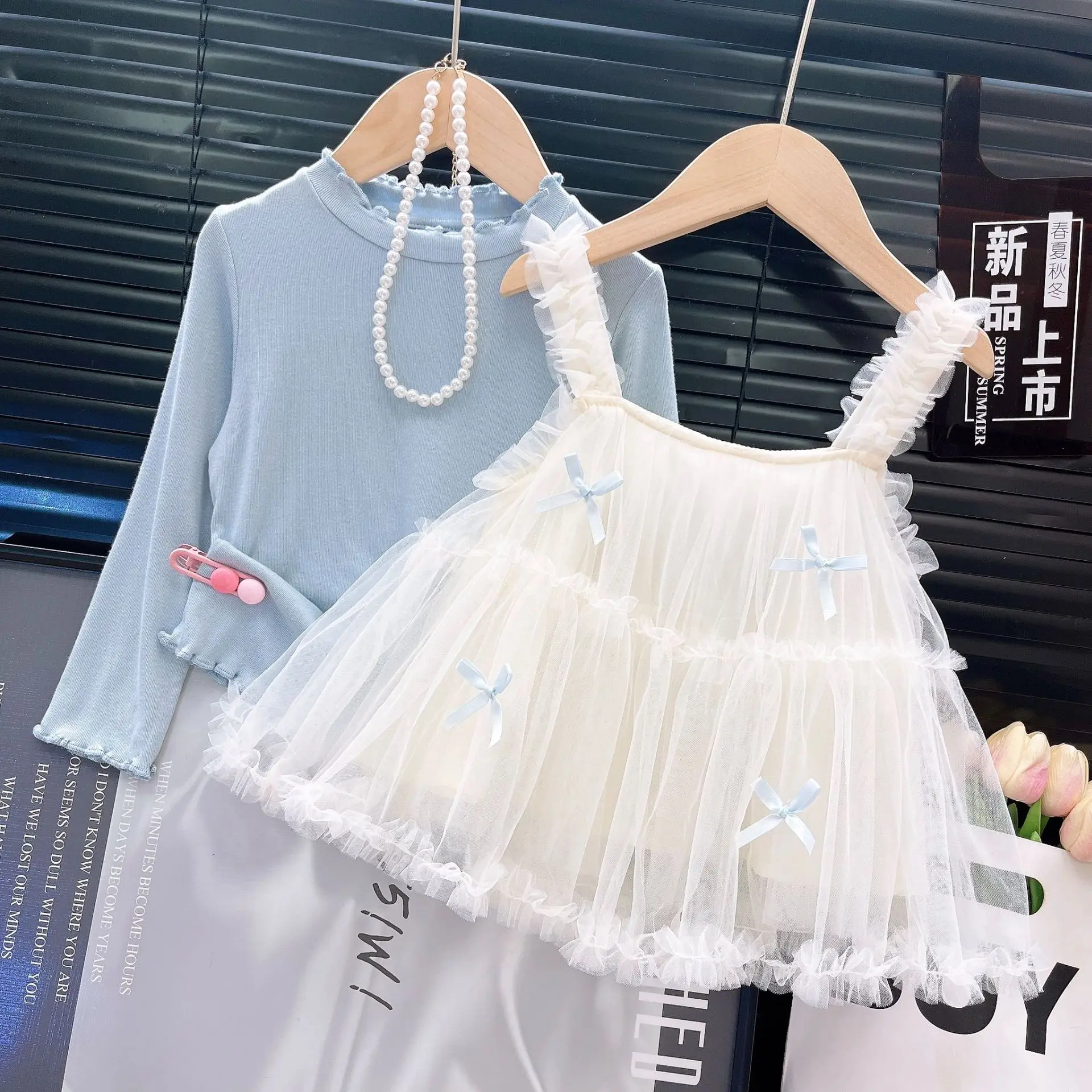 أطقم أطفال بنات خريفي مكونة من 3 قطع فستان بدون أكمام ودنيم مع بلوزة على الطراز الكوري ملابس بطبقات للأطفال الصغار