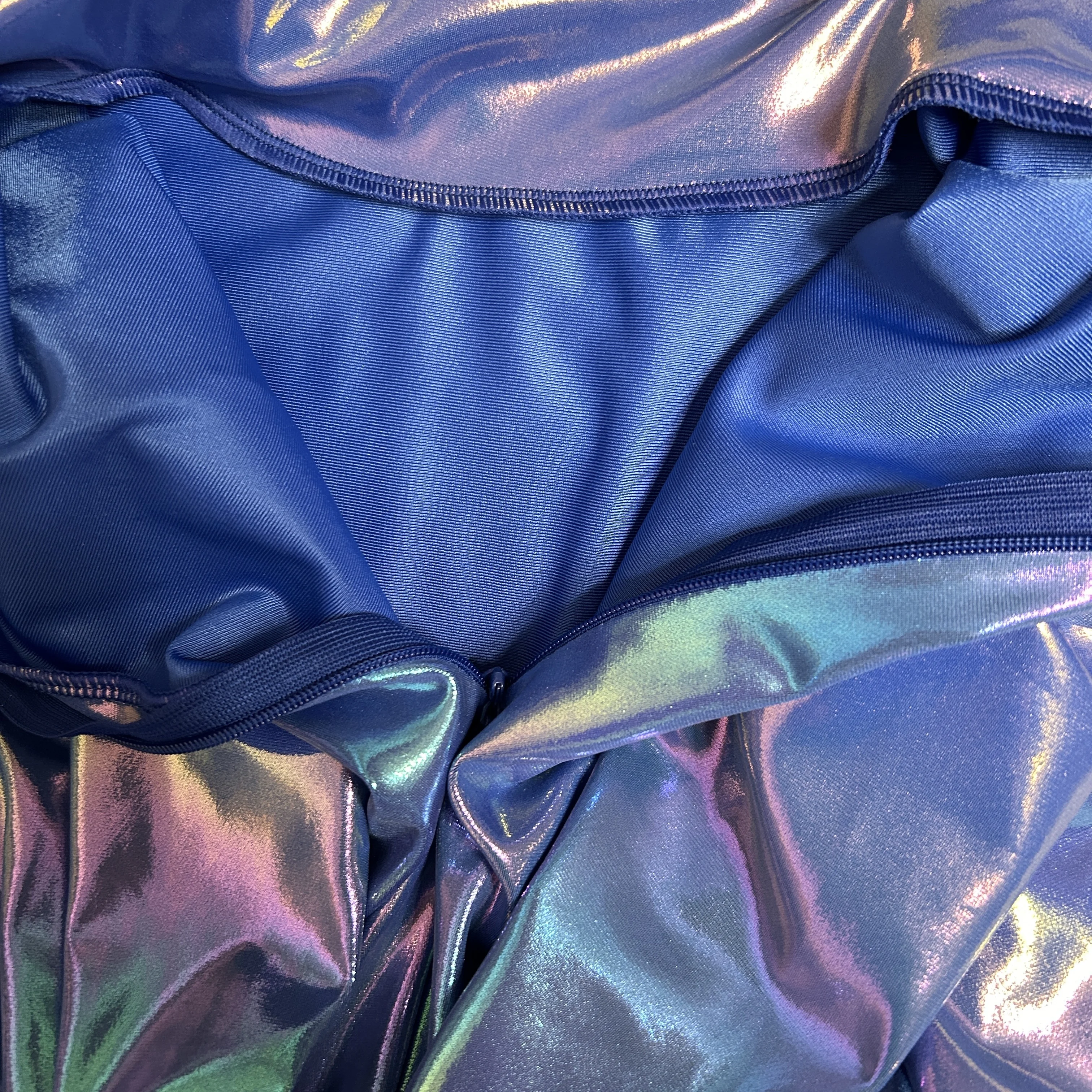 بدلة نسائية مثيرة لامعة معدنية من الألياف اللدنة بأكمام طويلة زي Unitards بسحاب خلفي Zentai بدلة قفز بشكل عام