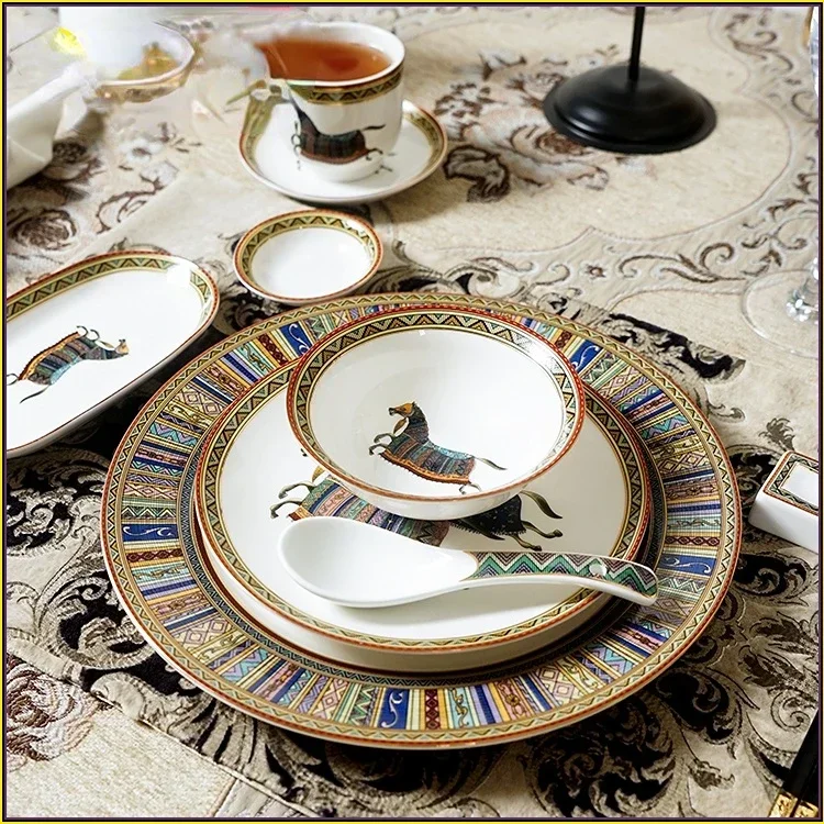 European-Style Ceramic Restaurant Five-Star Ceramic Hotel Supplies Tableware Gold Trim Table Display Set