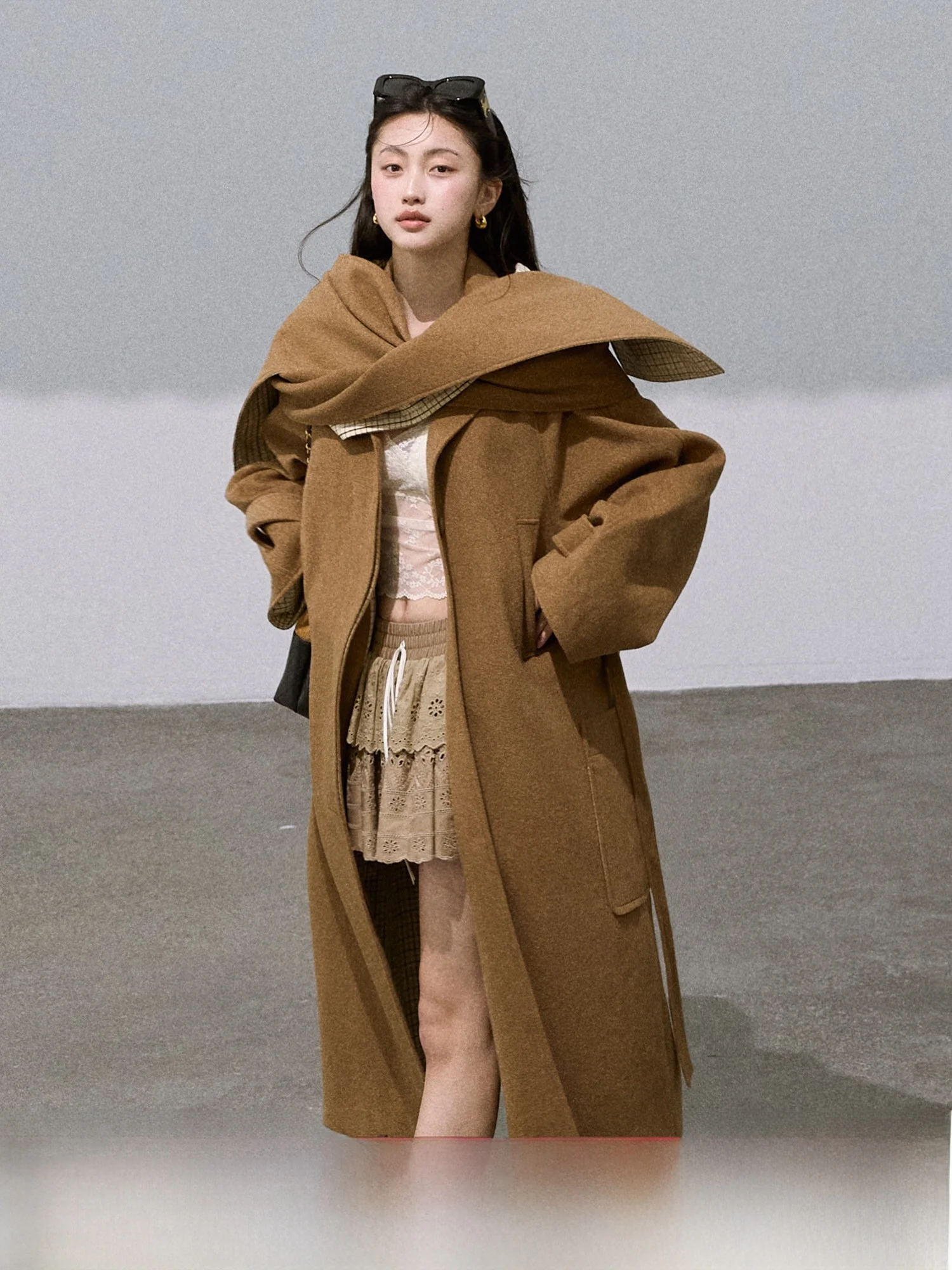 

OAKMOO ex Woolen Plaid Coat with Detachable Scarf Fluffy Polyester And Real Wool Casual Commute Sle Long Sve Coat