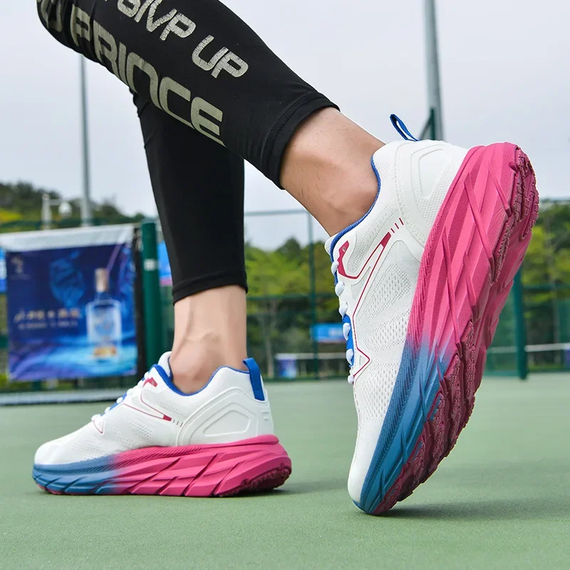 

Summer new trade racing and shock-absorbing marathon running shoes for men fly woven breathable casual couple sports shoes