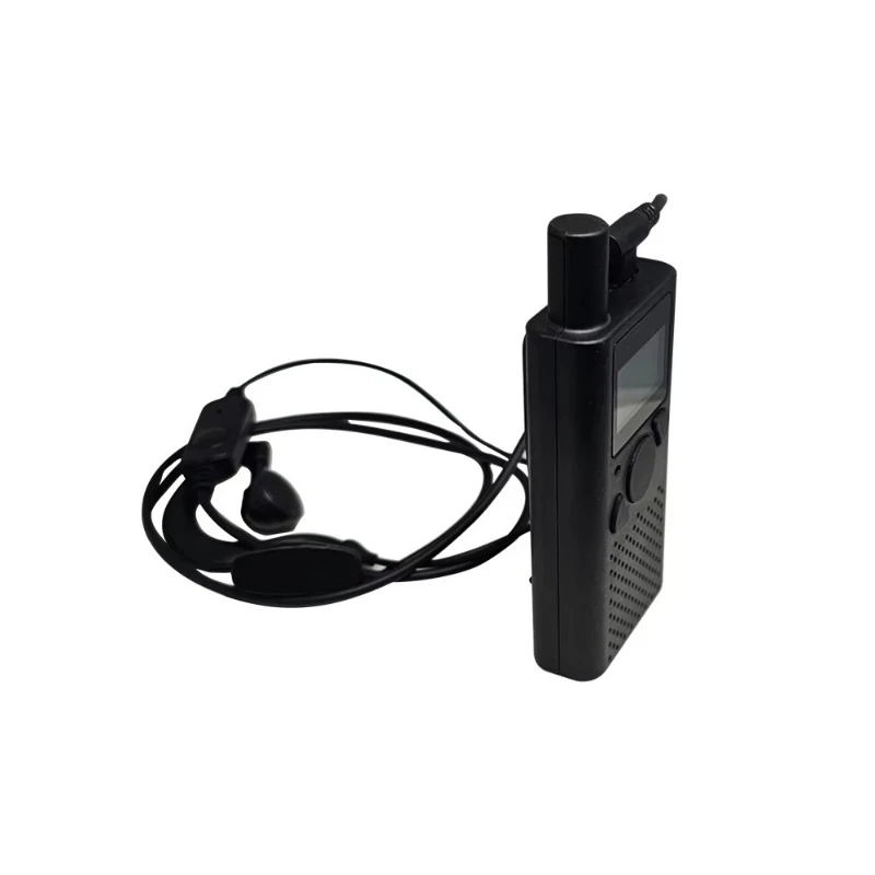 

Рация A06 на пояс, срок службы батареи 60 дней, дальность действия 100-1000 метров, выходная мощность 1 Вт, частота 433 триллиона Гц