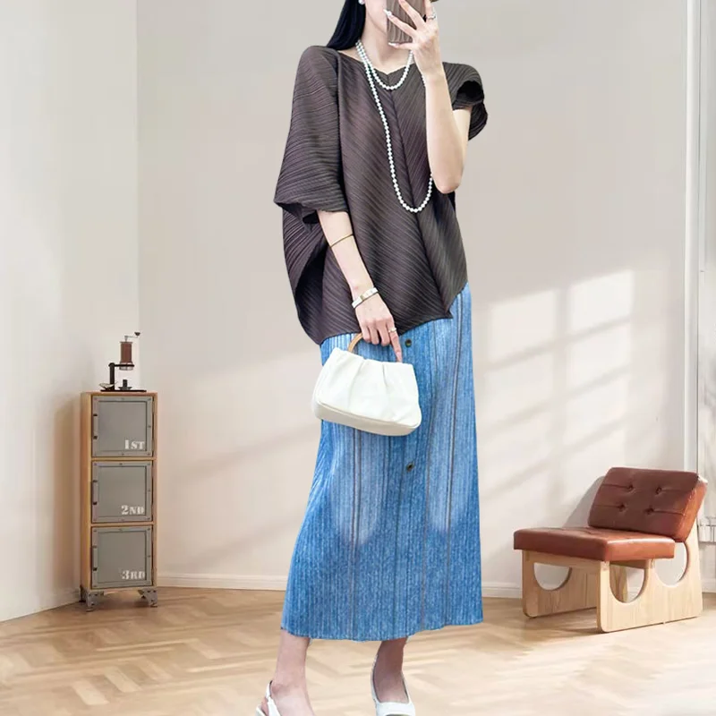 

Miyake Pleated Skirt Set Plisse Haute Sensation Sets Wear Miyake Fold 2025 Summer Brown Pleat Top Bustier Skirt Pleats Set