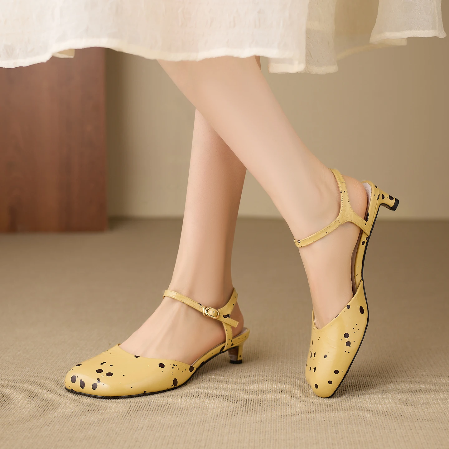 

Genuine Leather Cowhide Closed Toe Women's Sandals, Hollow 3.5CM High Heels,Fashion Summer Women Shoes
