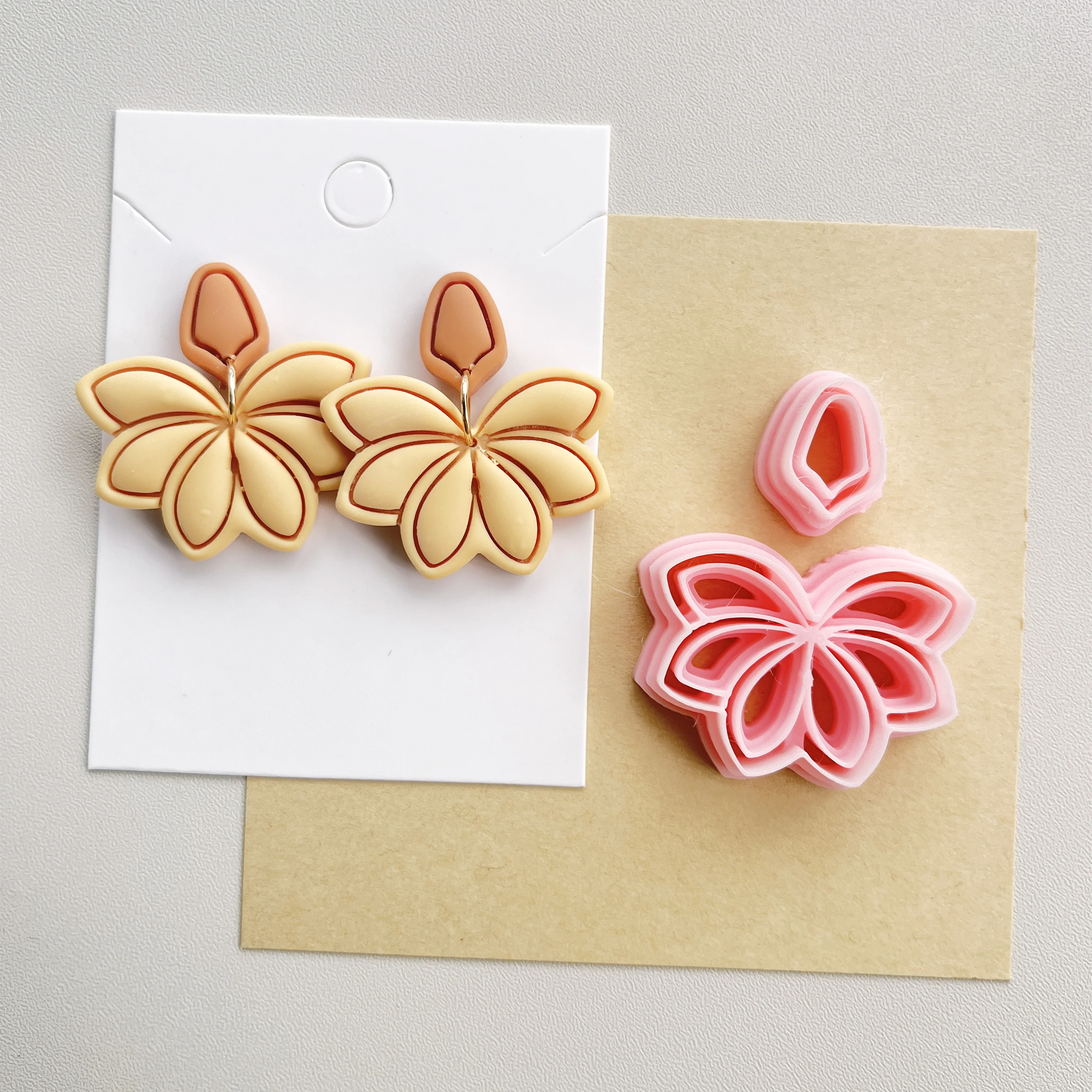 

Exquisite and unique patterned flowers/Bosmian style/Petal Shape polymer clay mold Tool DIY handmade earring
