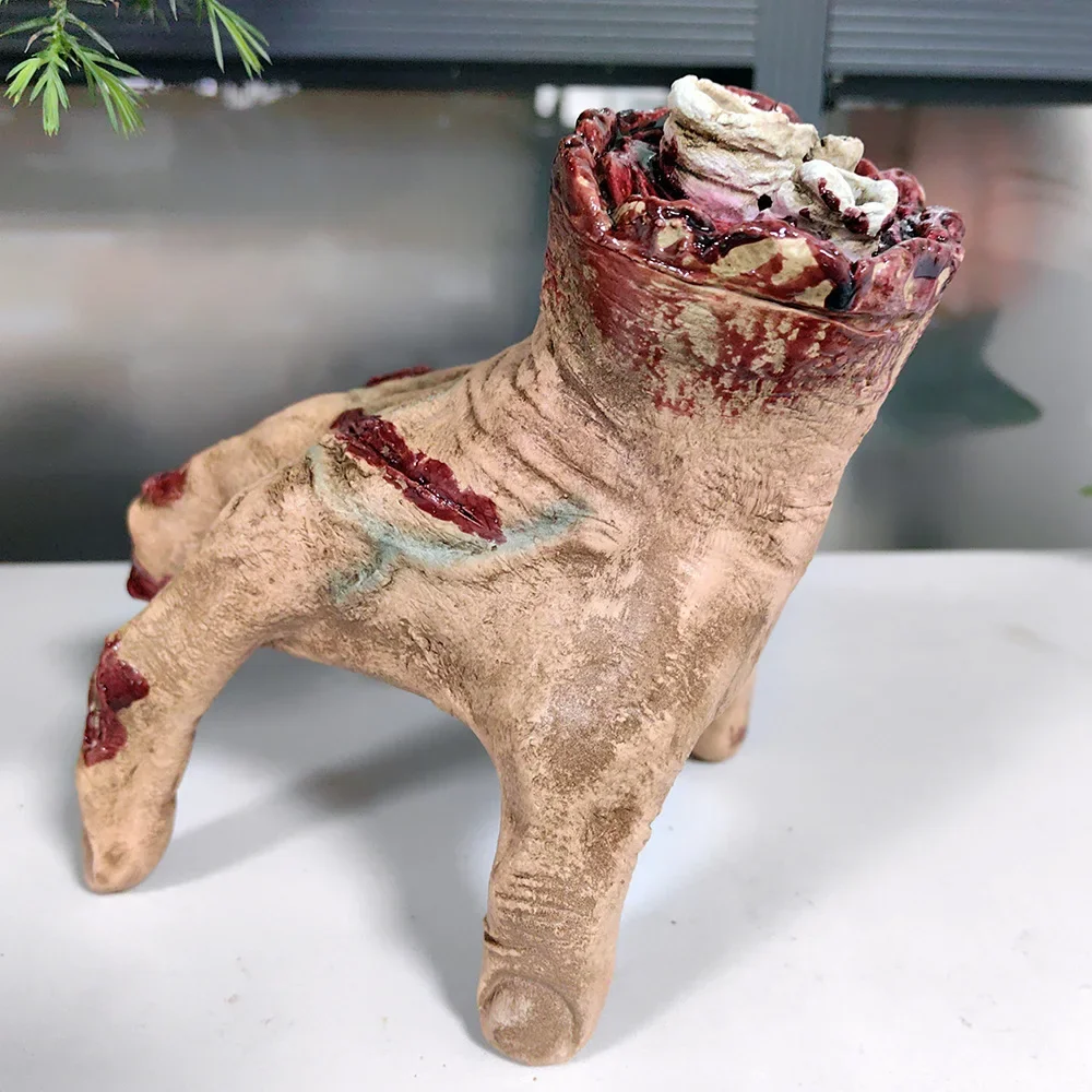 Halloween Electric Sound Control Crawling Hand Prop Haunted House Decoration Scary Walking Hand Ornament