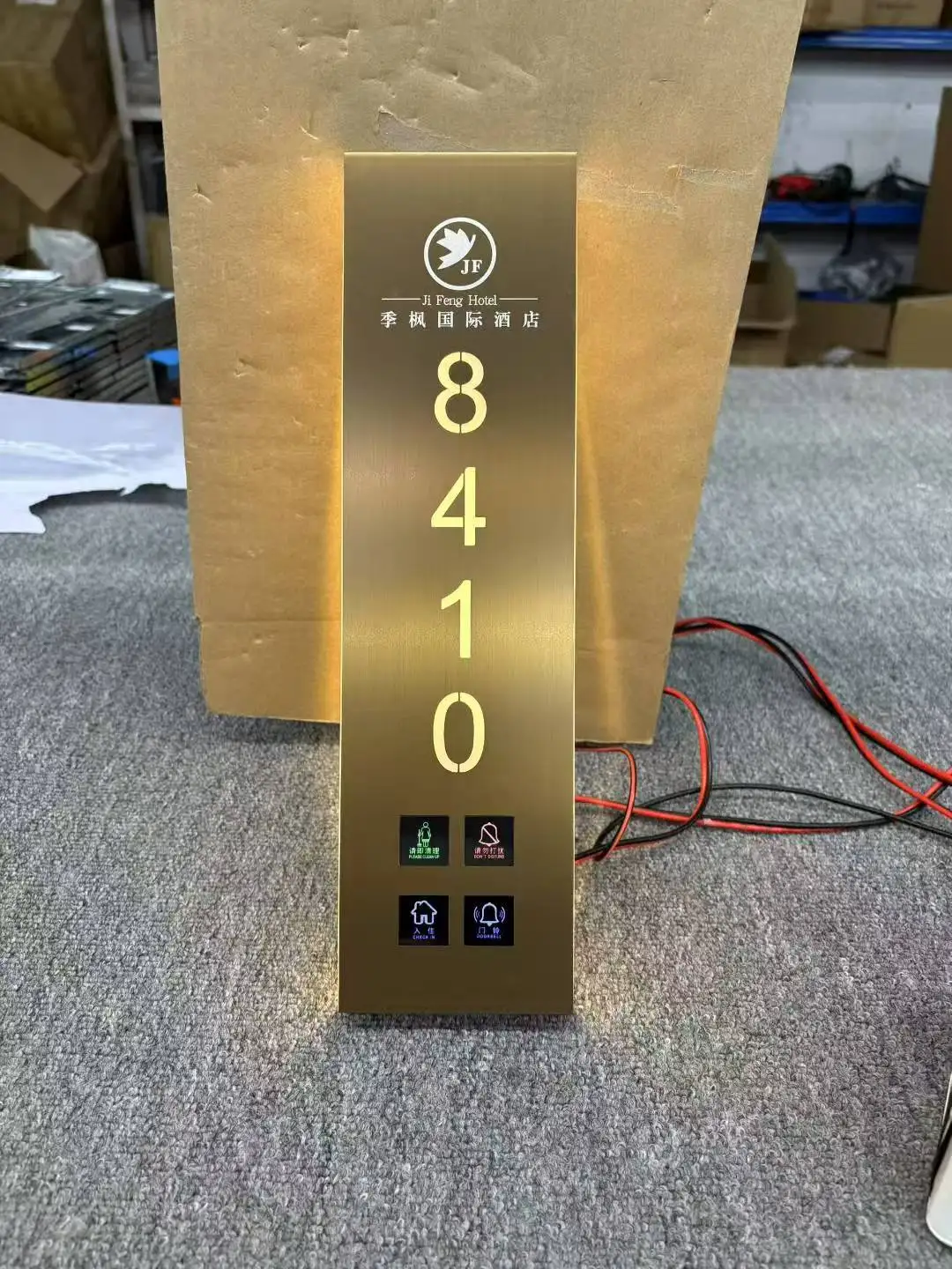 Custom Modern Eco-Friendly Outdoor Wooden Door Sign Hotel Apartment Door Plate Number Apartment Number Plate Hotel Room Numbers