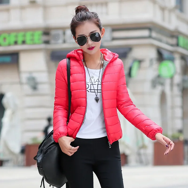 

Women's Parkas Quilted Padded Lightweight Puffer Woman Coat Hooded Slimming Pockets Long Sleeves Zippers Polychrome Short Coat