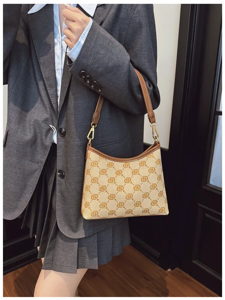 

High-End Luxury Brand Leather Women's Tote Bag Famous Designer Popular Classic Elegant Refined Stitching Trendy Bag​