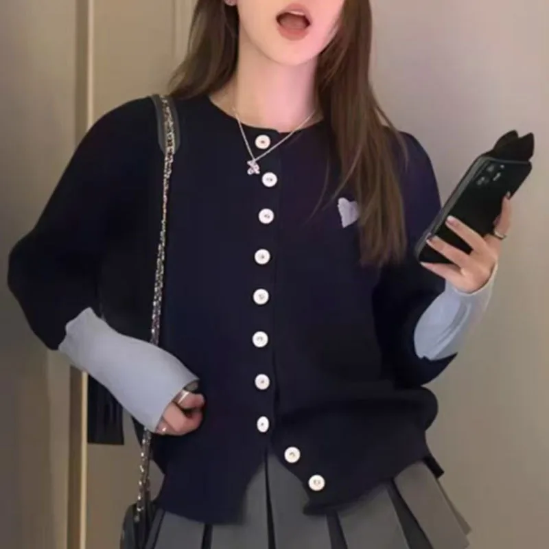 تريكو جديد طويل الأكمام محبوك سترة المرأة بالأزرار ضئيلة س الرقبة متماسكة سترة سترة المرأة بلايز Sueters De Mujer Q2099