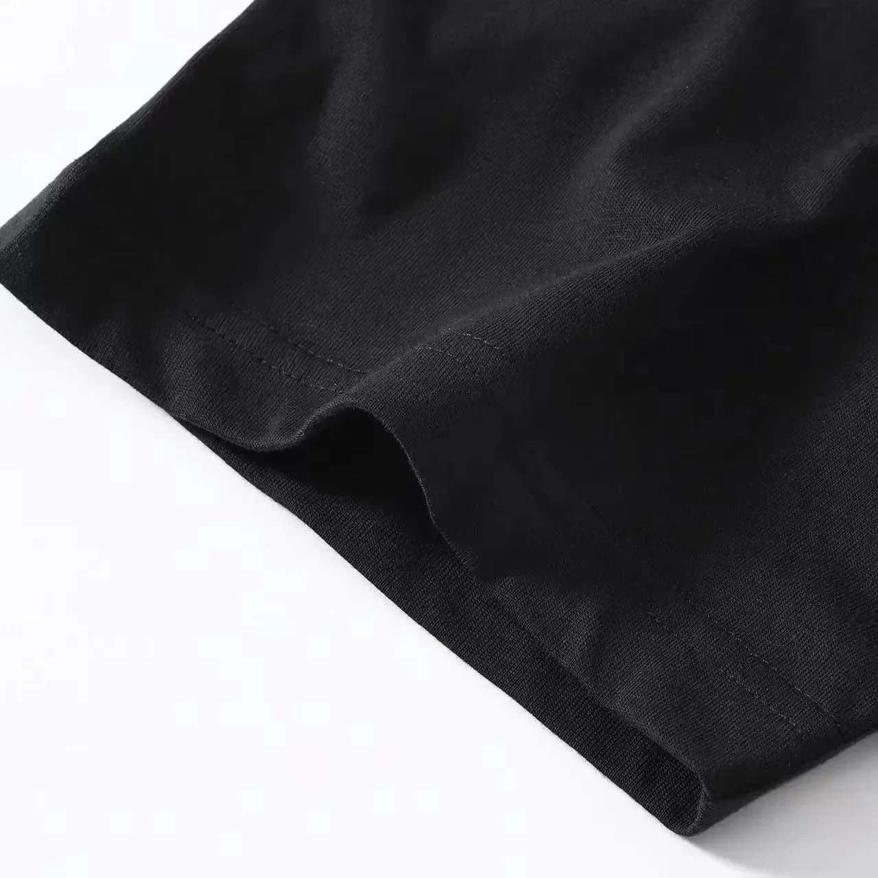 2025 جديد عادية تي شيرتات قصيرة الاكمام طباعة القطن منتظم صالح الجولة الرقبة تنفس فضفاض للجنسين المحملة الرجال النساء الملابس Fortnite