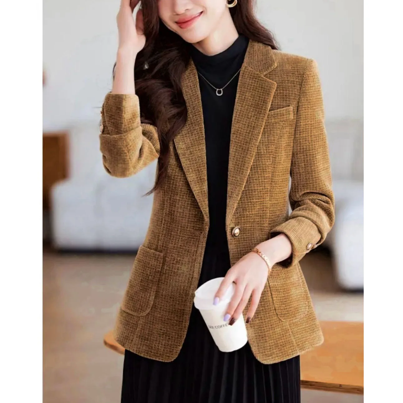 Primavera otoño nuevo Blazer mujer Color sólido moda Slim Oficina Blazer corto elegante un solo botón Seda brillante Mujer Blazer abrigo