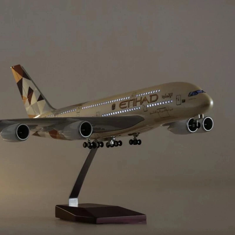 1/160 Scale 50.5CM Airplane 380 A380 ETIHAD Airline Model W Light and Wheel Diecast Plastic Resin Plane For Collection