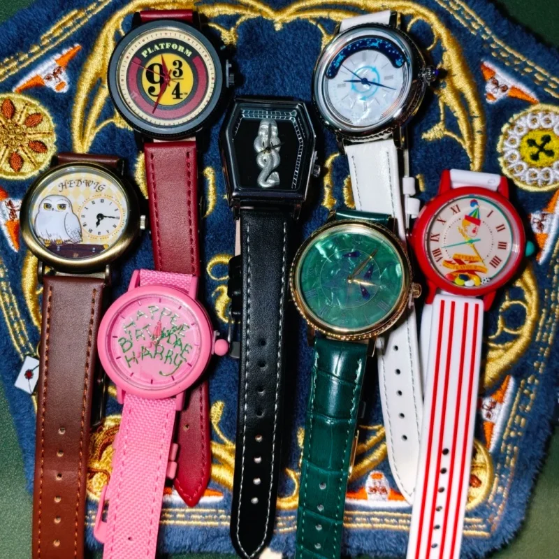 Reloj de pulsera de cuarzo con correa de cuero del Mundo Mágico de Harry Potter, producto de colaboración, regalo de cumpleaños para fanáticos.