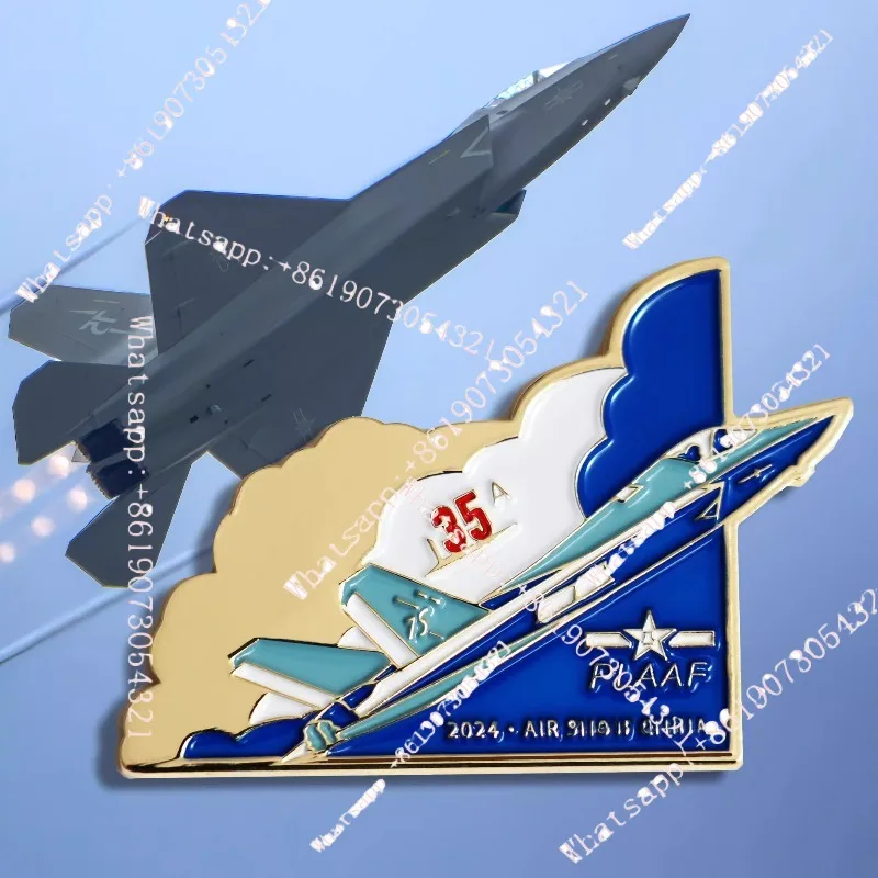 

35A [Soaring into the Sky] Airshow metal badges, brooches, commemorative badges