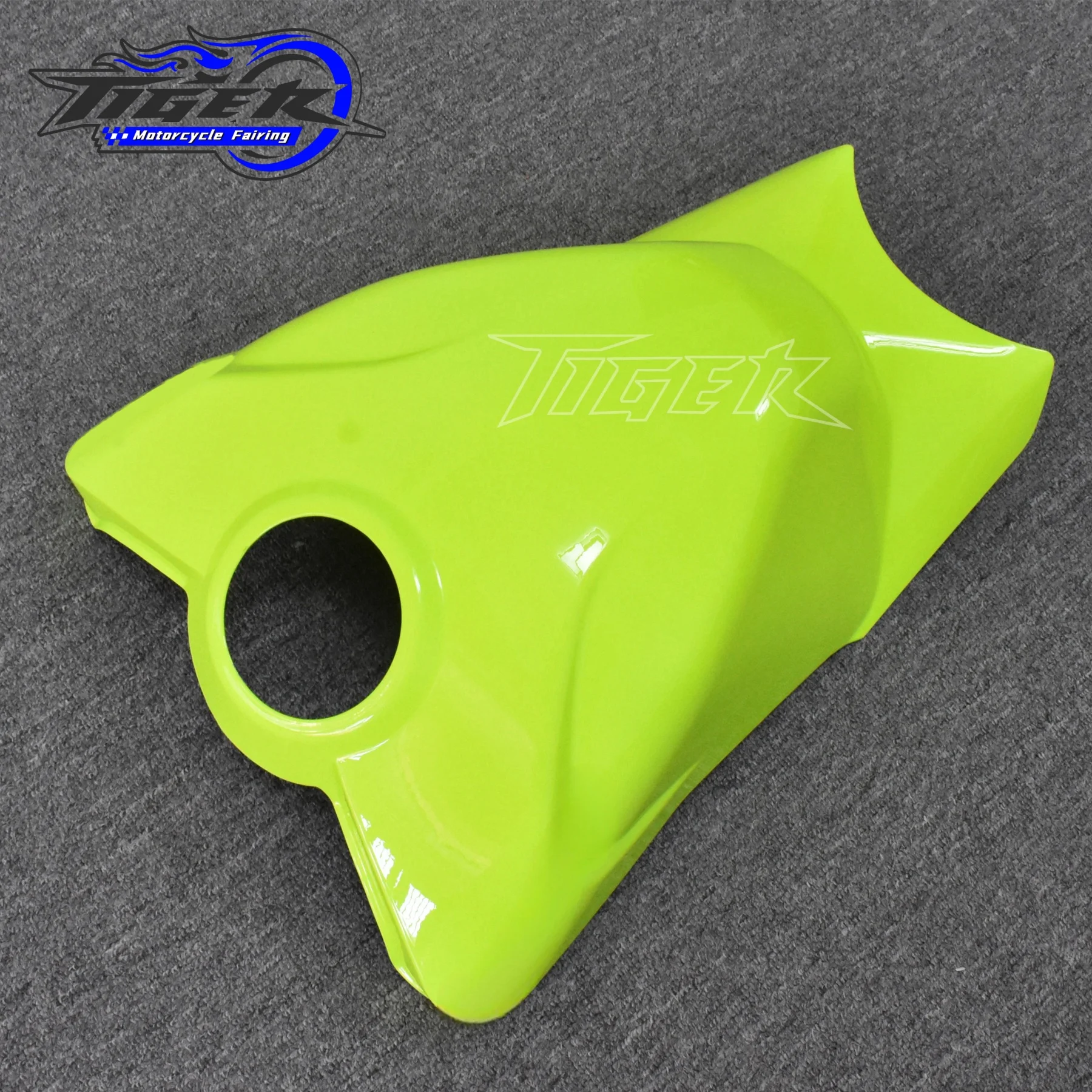 ل DUCATI Panigale V4 V4S V4R 2022-2024 دراجة نارية ألياف الكربون الجبهة كامل غطاء خزان الوقود حامي خزان الهدايا المجمعة