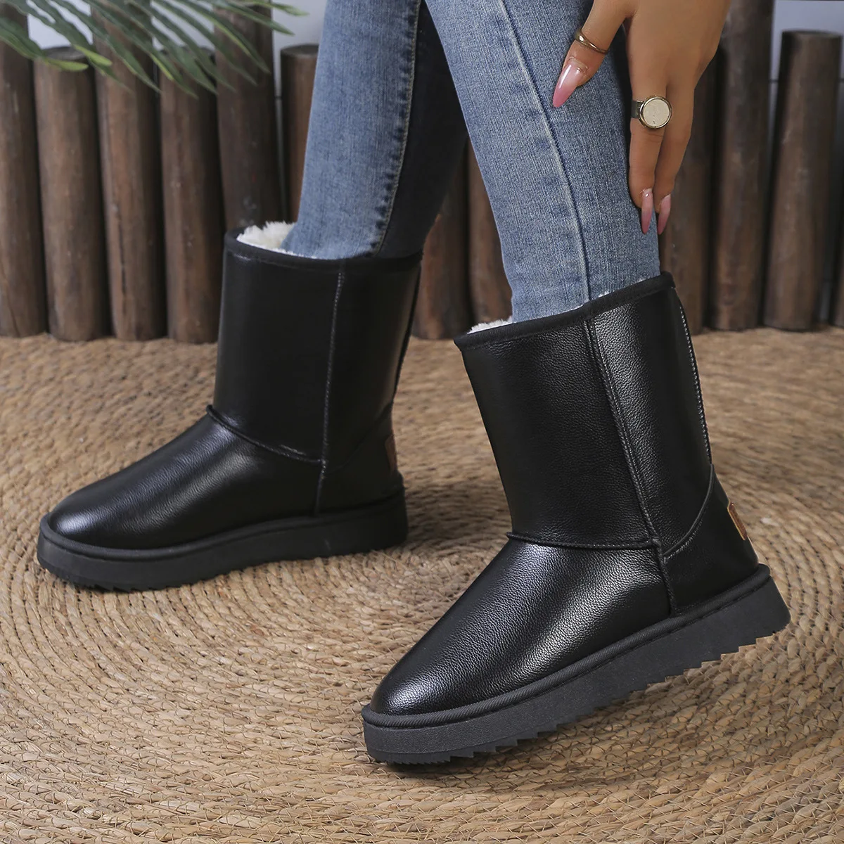 

Women's Winter Snow Boots Large Size round Toe Fleece Lined Slip-On Warm Cotton Shoes Comfortable Rubber Sole Casual Style
