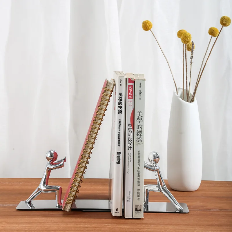 Creative 2PCS Golden Boy Bookends หนังสือผู้ถือชั้นวางหนังสือ Desktop Organizer ชั้นวางอุปกรณ์สํานักงานเครื่องเขียน