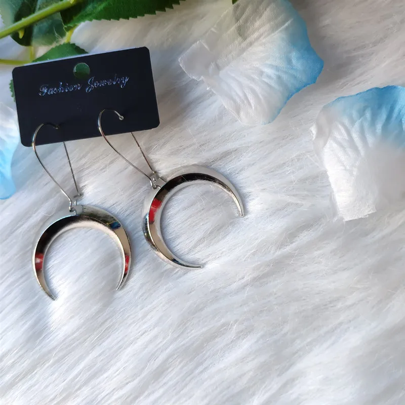 Golden Colour Moon Earrings Witchy Crescent Statement Boho Gifts for Her Pretty Fashion Women Gift Novelty
