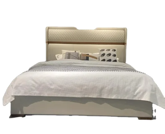 

Italian Luxury Leather Double Bed Modern Simple Solid Wood Frame High-End Soft Pack Sponge High Quality Stainless Steel King Bed