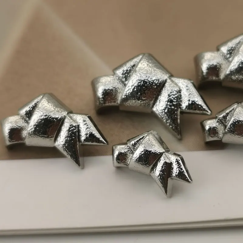 10 stücke 15mm 20mm 23mm Gold Silbrig Luxus Metall Knöpfe Für Kleidung Mantel Hemd Manschetten DIY Nähen zubehör Nähen Knöpfe Neue – Detail 2