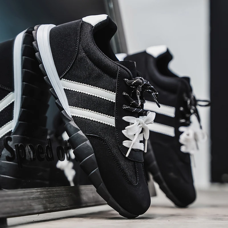 YRZL รองเท้าเทรนนิ่งสำหรับผู้ชาย 2025 รองเท้าผ้าใบน้ำหนักเบาไม่ลื่นรองเท้ากีฬาสำหรับออกกำลังกายรองเท้าเดินสบายกีฬากลางแจ้ง