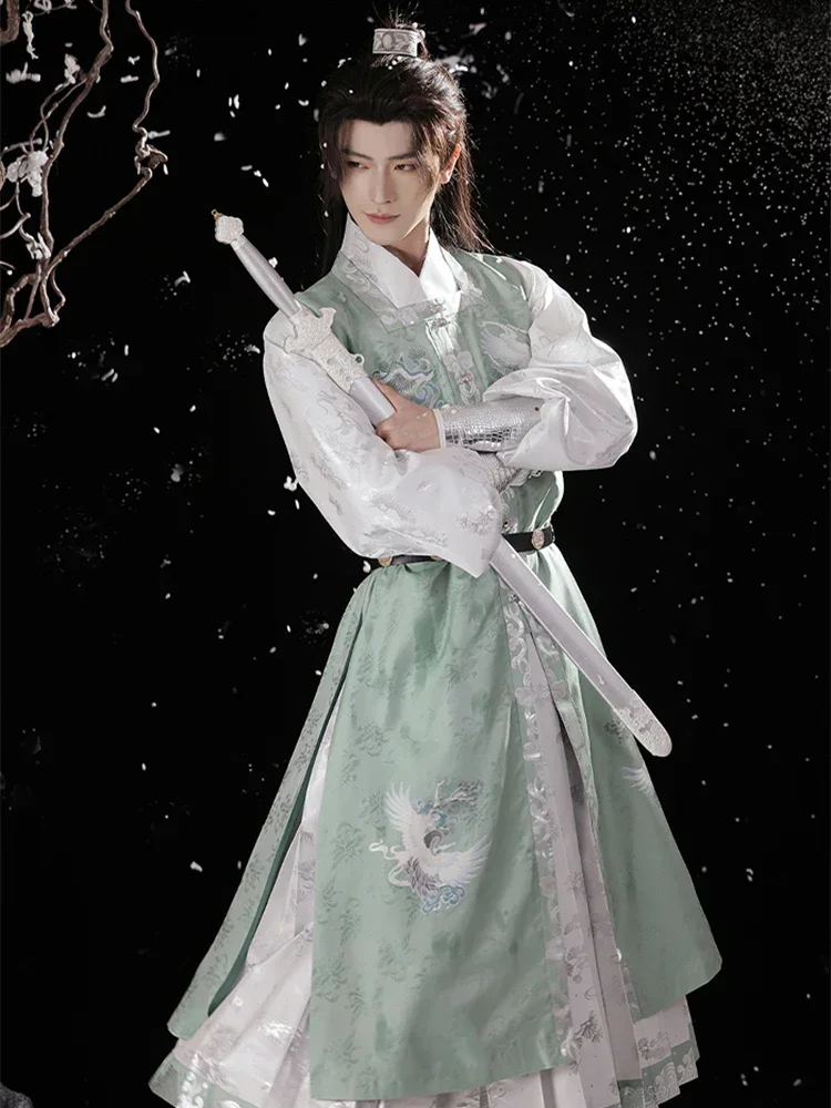 Ming made the cover armor paste and dragged the cool and handsome chivalrous childe Hanfu men autumn and winter 2023 new style.