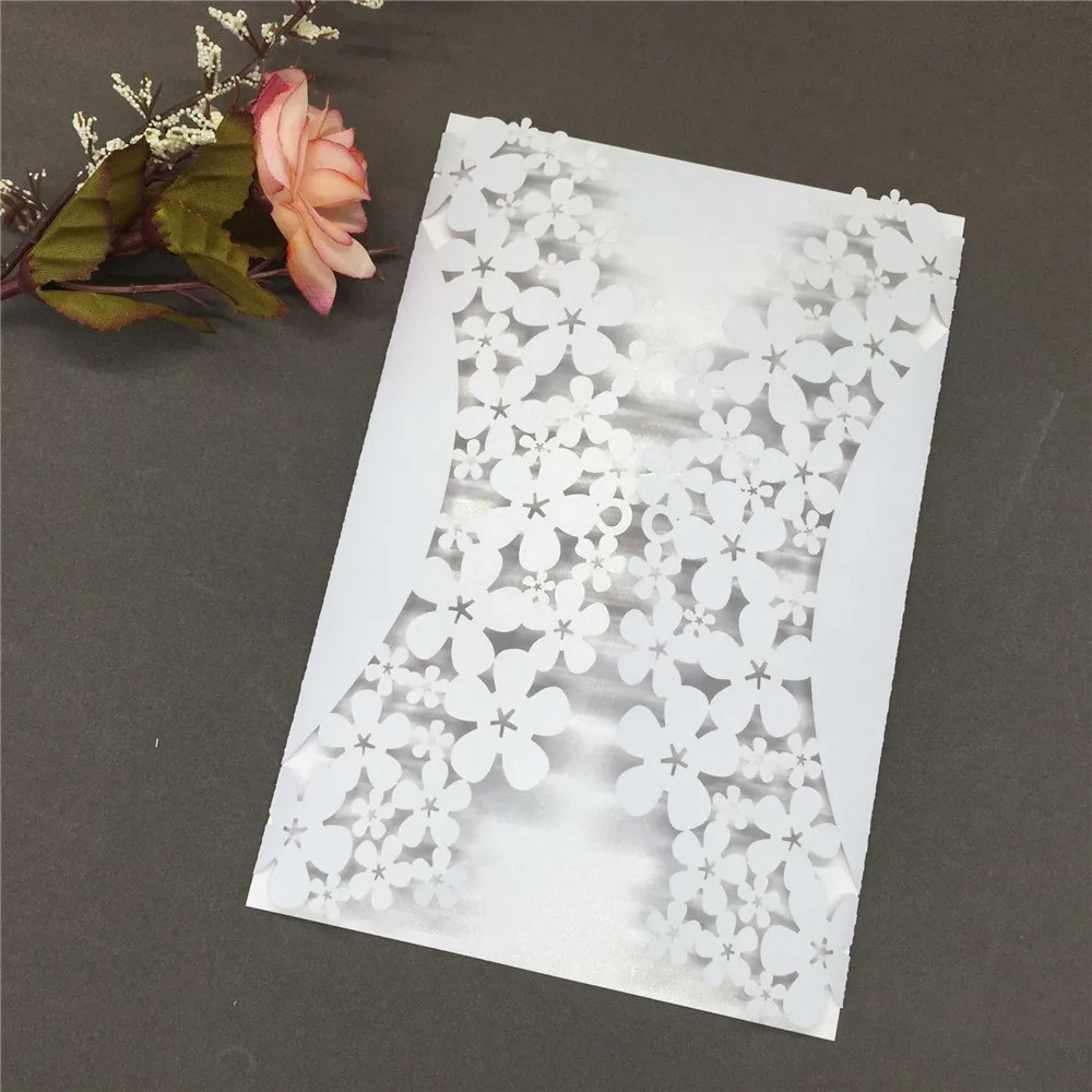 10pcs/pack Shinny Pearl Paper Wedding Invitation Card Carved Flower Pattern Hollow Out Crafts Cards for Party Wedding Banquet