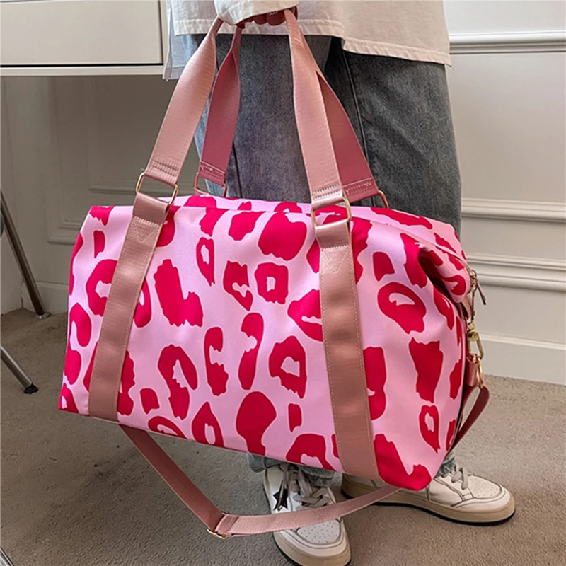 2024 New Fashionable Travel Duffle Bags Fitness Gym Ladies Weekend Handbags Wet And Dry Separation Women Leopard Big Nylon Tote