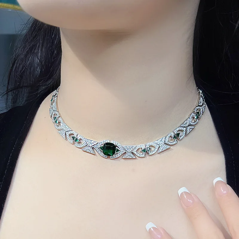 Women Gold Plated Emerald Necklace Elegant High-end Evening Dress Clavicle Chain Luxury Lady Jewelry