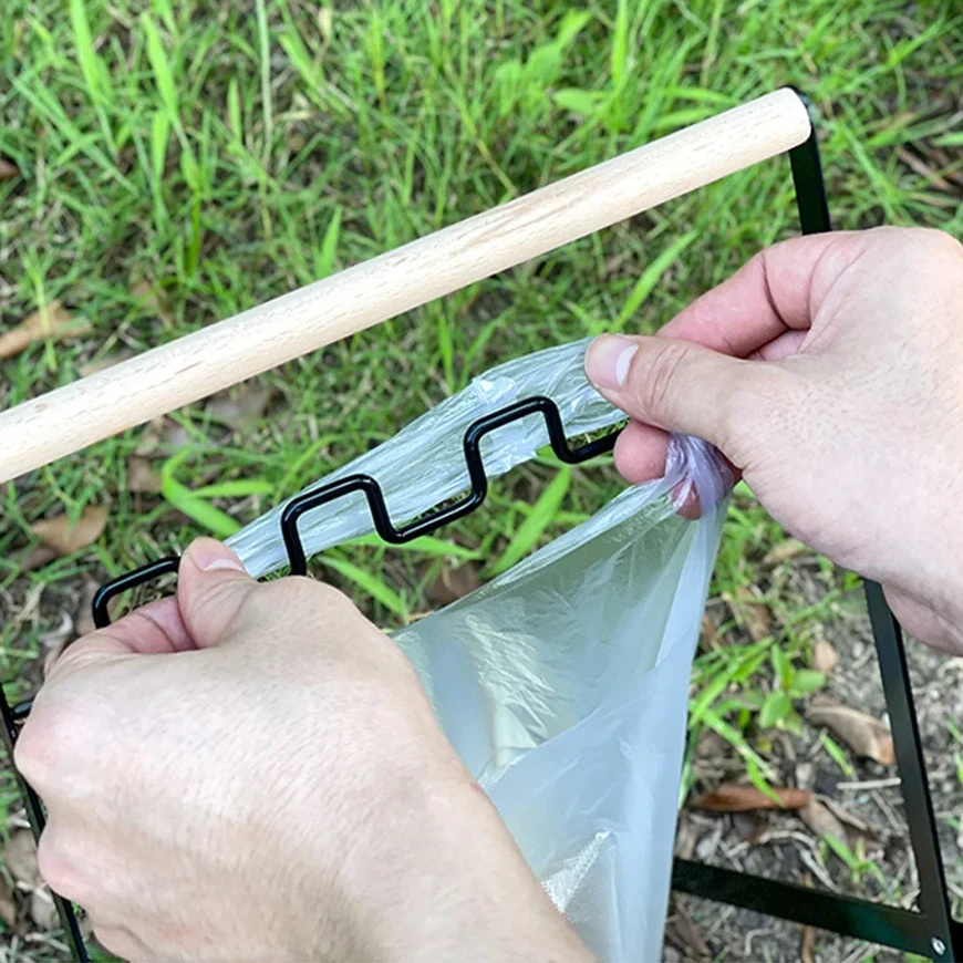حامل أكياس قمامة محمول للتخييم - مراجعة Outdoor Camping Bin وسعره