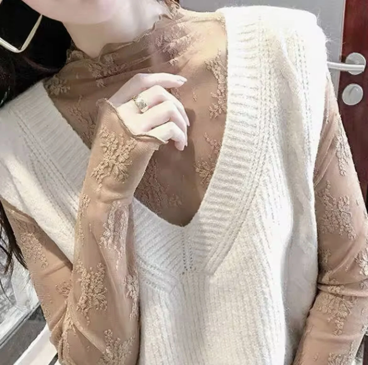 Рисунок 2 - Сексуальные женские сетчатые футболки