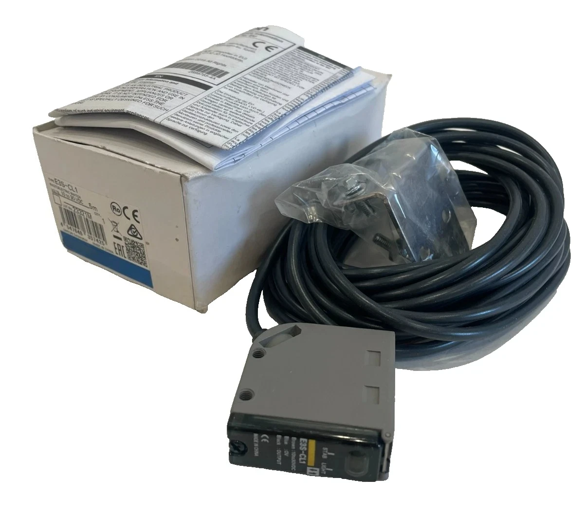 

Новый E3S-CL1 5M для фотоэлектрического датчика OMRON E3S-CL1