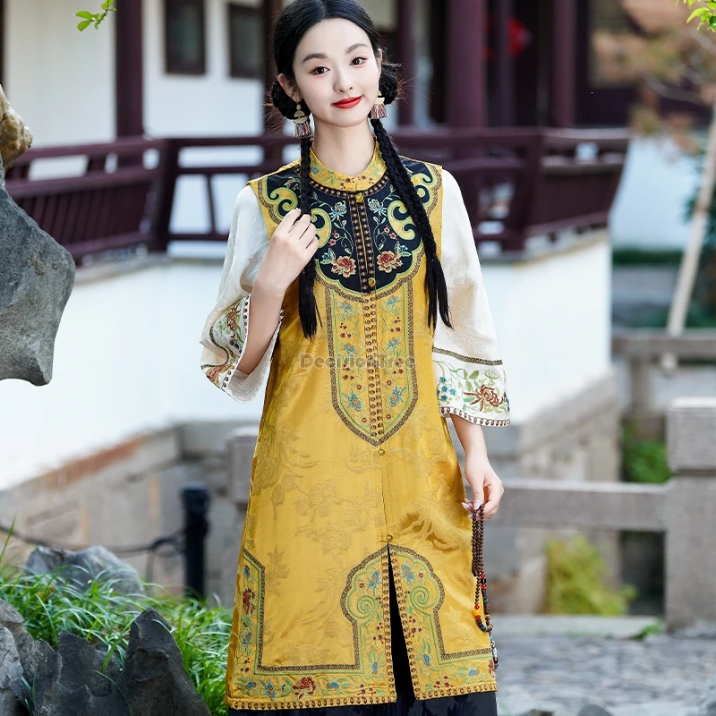 

2025 autumn and winter New Chinese national style waistcoat mid-length embroidered ethnic-style stand collar sleeve vest top t01