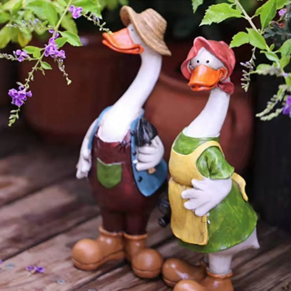 

2Pcs/set Pastoral Micro Landscape Couple Duck Statue Handcraft 3D Simulation Duck Ornaments Cartoon Animal Resin Sculpture Lawn