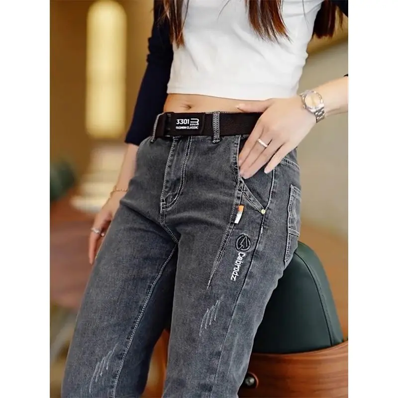 Celana Pria Gaya Korea 2025 Musim Gugur Celana Pria Slim Straight Elastis Kasual Mewah Musim Semi Musim Gugur Celana Jeans Low Rise