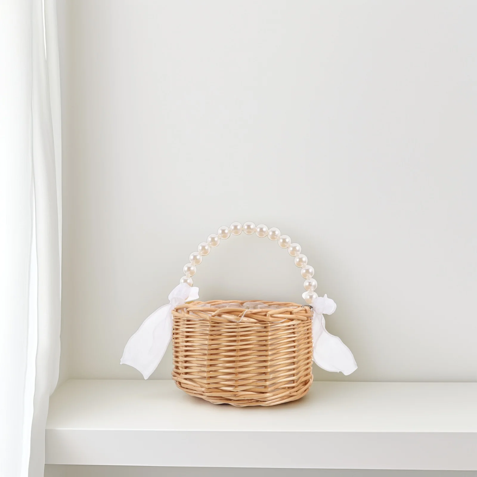 

Pearl Handle Flower Basket Beige Rattan Plant Baskets Woven Indoor Arrangement Holder Lace Wedding Gifting MultiPurpose Portable