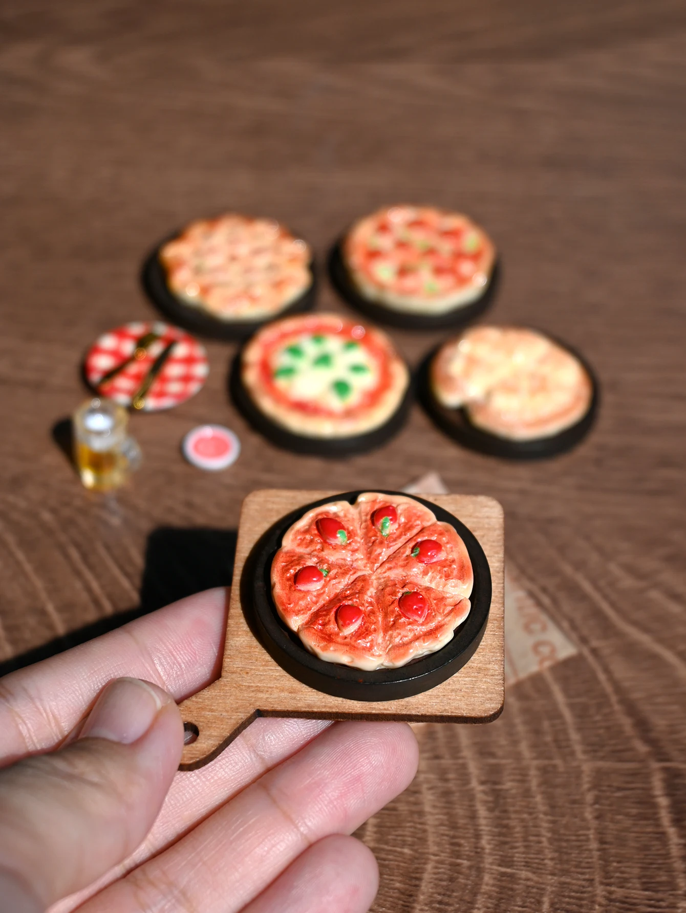 Ornement de pizza miniature réaliste, modèle de maison de poupée à l'échelle 1/6, 1/12, accessoires de décoration, accessoires de photographie, ornement de micro-paysage, décoration miniature, petits cadeaux, objets promotionnels, décoration intérieure
