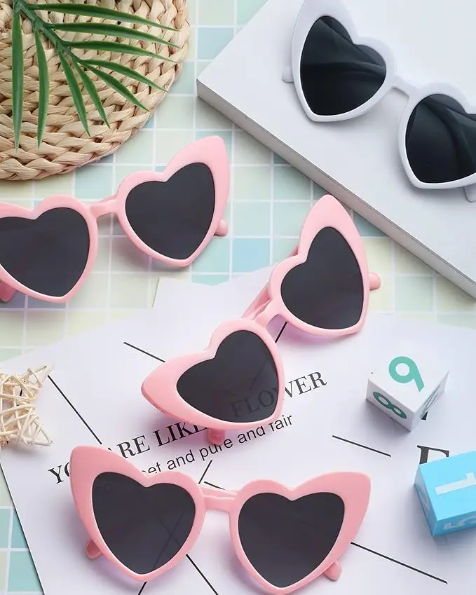 7 Pcs Bride Bridesmaid Robe Sets for Wedding Bridal Party Satin Robes Maid of Honor Robe with Heart Shaped Sunglasses