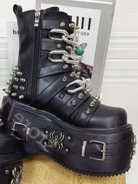Spring 2026 Platform Punk Motorcycle Boots Studded Chain round Toe Buckle Short Fashion Sporty Casual Street Rock Boot