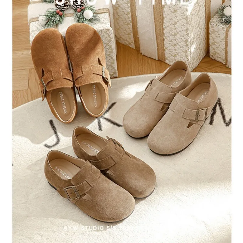 2023 hochwertige Schuhe für Frauen Mikro faser runde Zehen lässige Wohnungen Frühling/Herbst solide Slip-On quadratische Knopf Slipper für Frauen