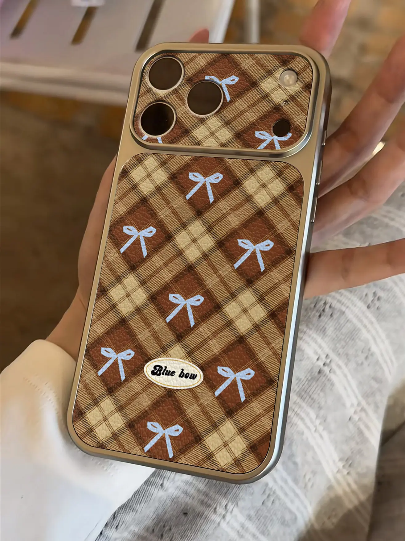 Koreanische Niedliche Welpen-Karo-Imitat 17 Handyhülle für iPhone 13 14 15 16 17 Pro Max 17Pro, Galvanisierter Stoßfänger, Stoßfeste Lederhülle – Detail 14