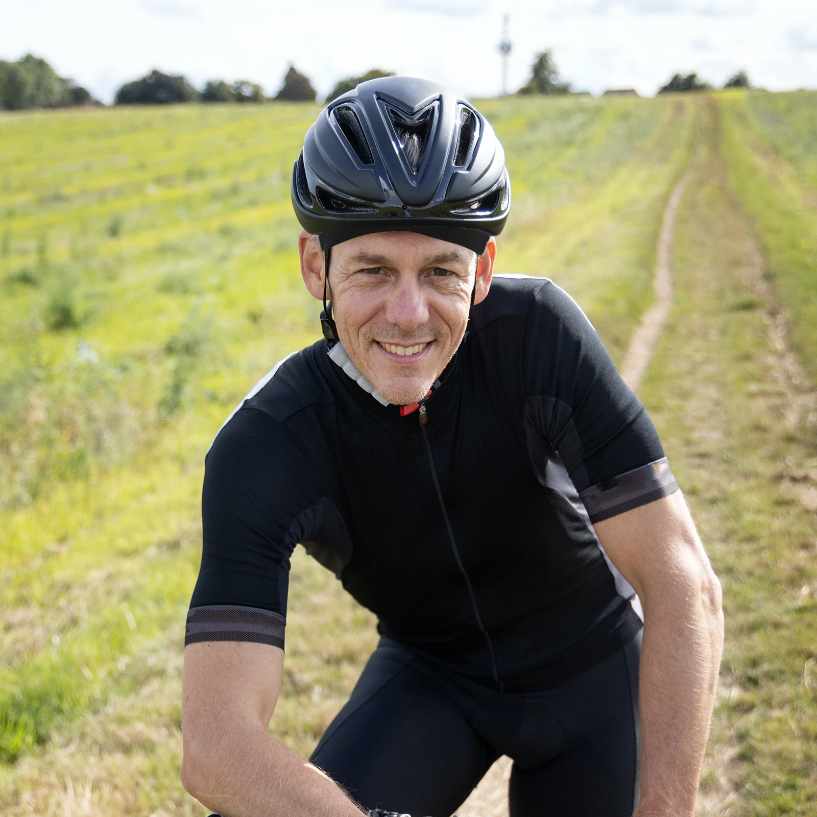 

1pc Quick-Dry Cycling Hat Unisex Breathable Mesh For Outdoor Bike Riding Sports Protective Headwear Universal Fit