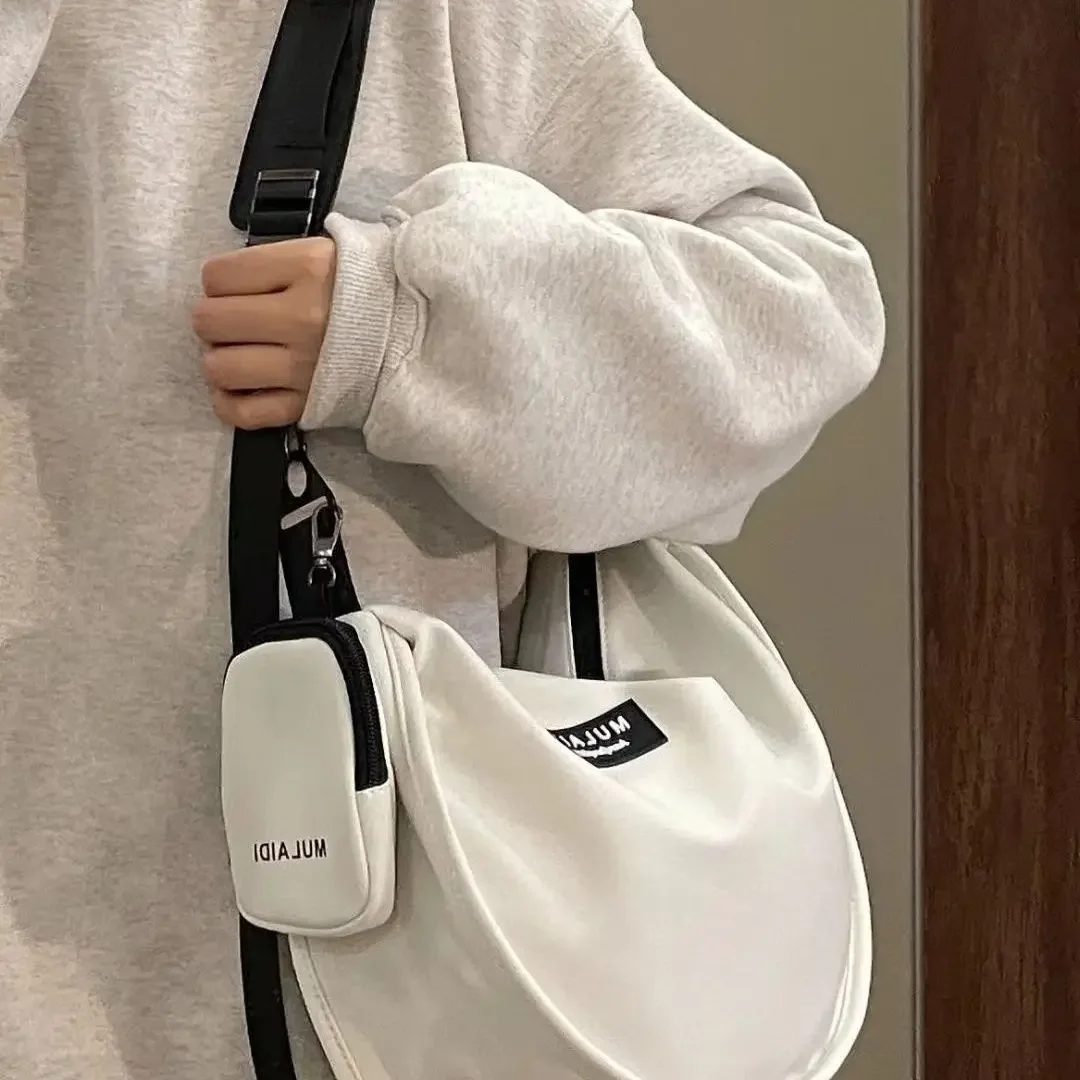 

Leisure Dumpling Bun Sports Style Crossbody Bag Women's Large Capacity Fashion Bag Students' One Shoulder Commuter Bag Tide