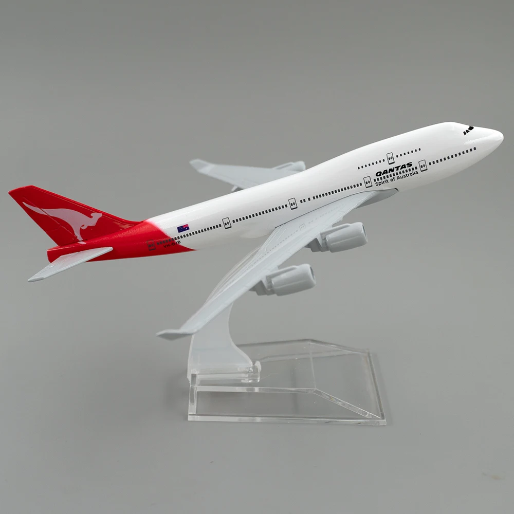 1/400 Scale Aircraft Boeing 747 Qantas 16cm Alloy Plane B747 Model Toys Children Kids Gift for Collection